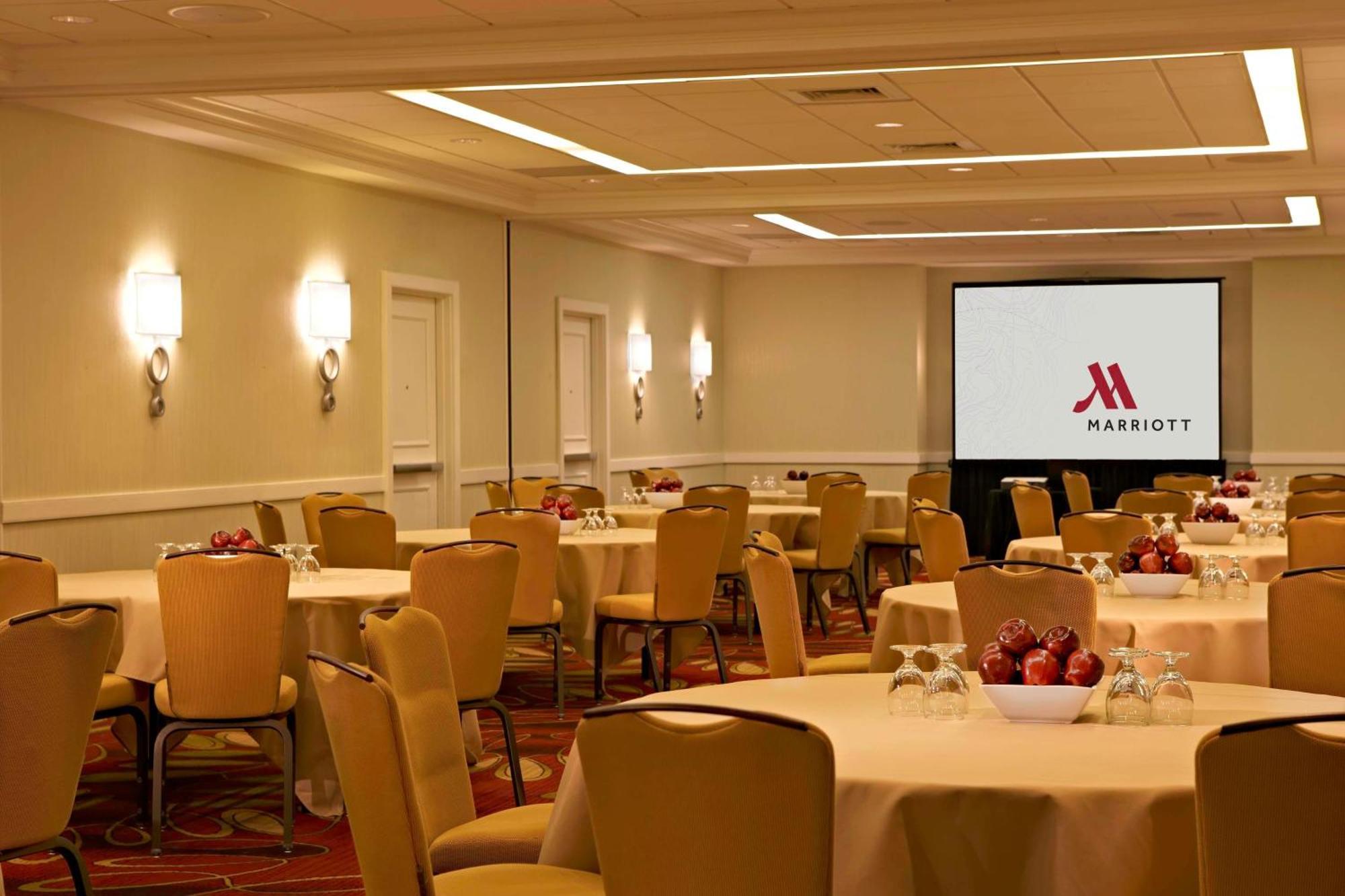 Falls Church Marriott Fairview Park Zewnętrze zdjęcie